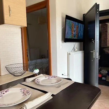 κοντά στη θάλασσα στην πολη κυπαρισσια Apartment *